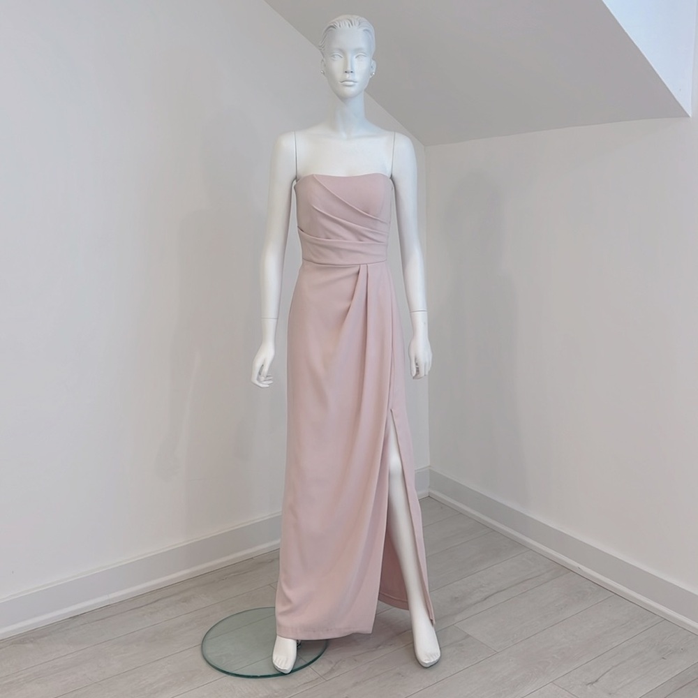 NWT SAMPLE SALE Lela Rose LR221 Blush (pink) size 8 Crepe. PRISTINE